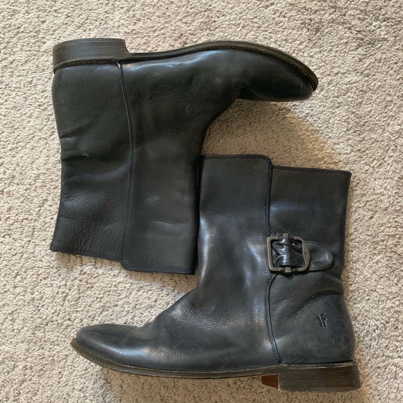 Like new Frye booties, excellent condition - Picture 1 of 6
